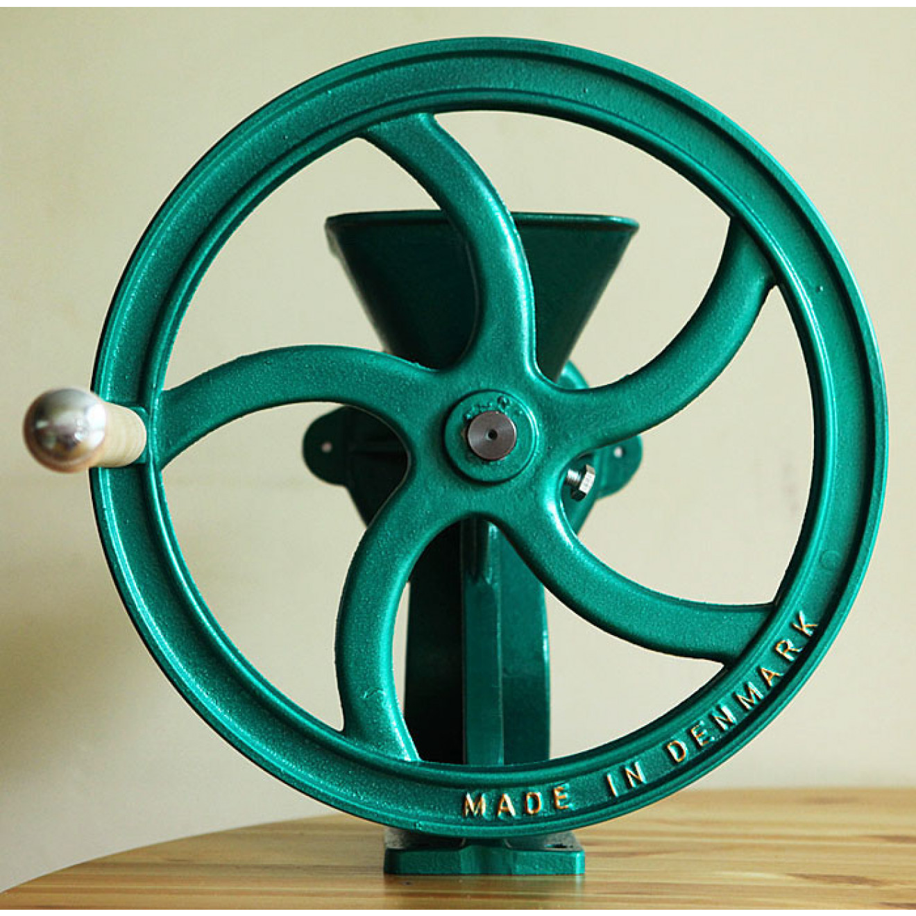 Hand Mill DIAMANT D525