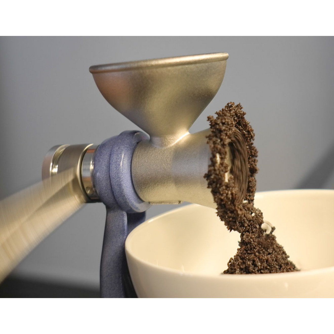 Manual Poppy Seed Mill Spice Grinder painted Beige