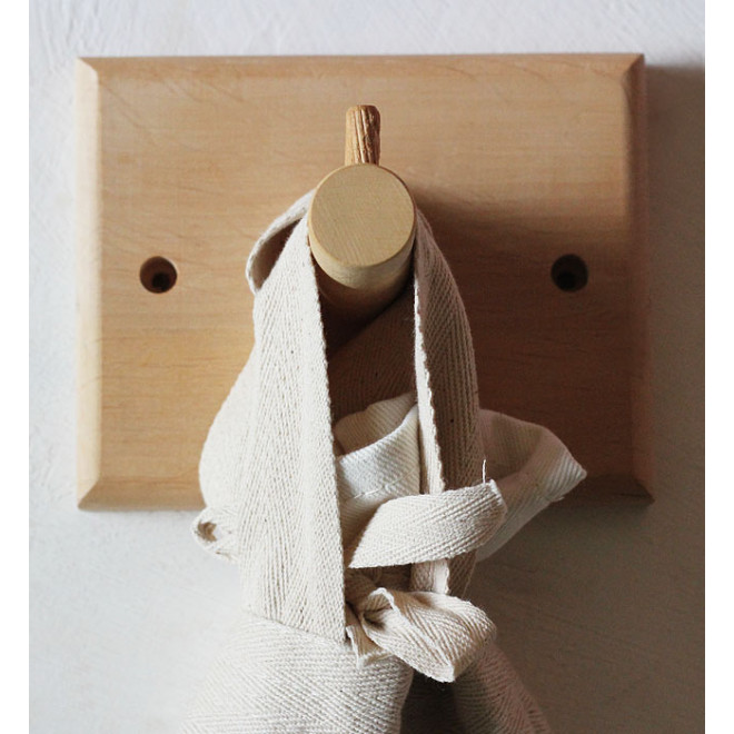 Wall Bracket for Holding 1 Grain Bag